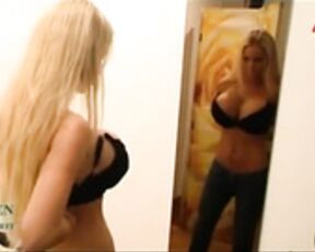 Annina Ucatis - Visit at the plastic surgeon