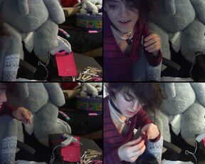 Cuddlychaos cam recording 2017-02-15 16073647