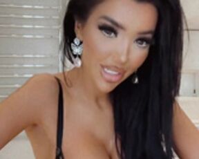 Chloe Khan JOI