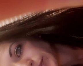 Chick6_sexy webcam show 2019-11-22_21-54-03_099