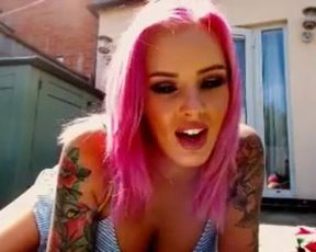 Tatt_Rose topless dildo sucking