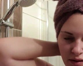Kara1993 webcam show 2019-11-21_21-29-50_340