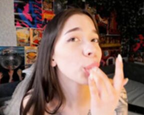 flirtykitty_ 2025-02-15 Suck Dildo