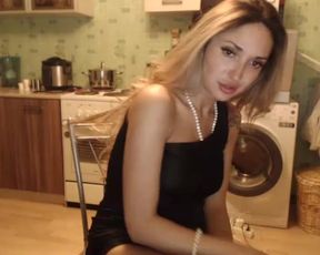 Evasrozinzki on CB 2017-04-10 2