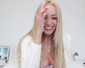 GwenGwiz interviews you to fuck