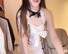 Robin-o3 playing with her pussy (not private show)