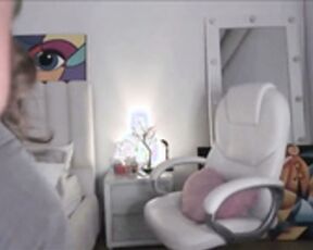 MissDanii public time