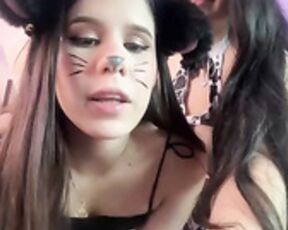 TheAlejandroDolls lesbian show 10-28-2025