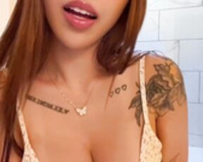 Yoshibaby Bathroom Dildo Ride