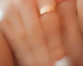 babbyliv36 masturbating