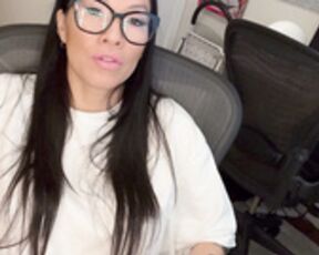 Asa Akira office solo