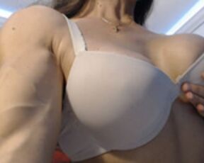Fit big tits cam