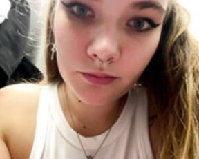 Holy_Tereza Dressing room beauty 10-25-25