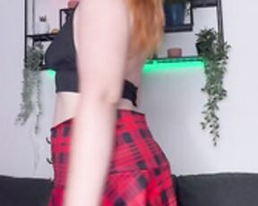 ginger_lure riding dildo upskirt