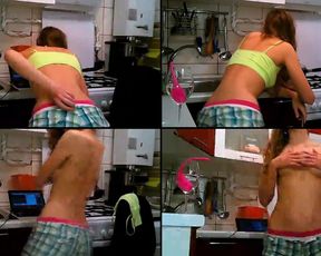 Flower_girl1 clean her dirty body in cam recording 2017-05-17 015024