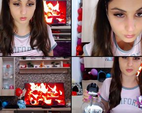 Moni_K sexy little girl loves her toy in free cam recording 2017-05-14 25738