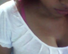 girl masturbating on cam