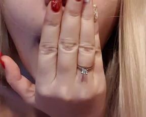 Monikag webcam show 2019-12-29_01-06-56_303