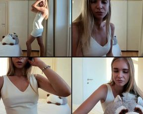 CuteVera95 love rubbing her fat wet pussy for you in free cam recording 2017-08-11_220342