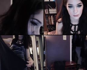 Evelynclaire starting it off right in cam recording 2017-08-05_035708
