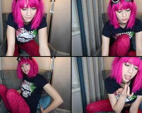 LunaLamb cream running down her ass and from her pussy in free cam recording 2017-09-04_123913