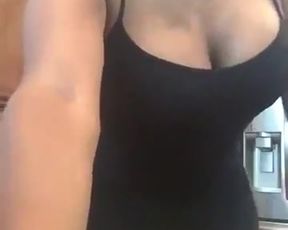 Big Ass black girl twerking for boyfriend