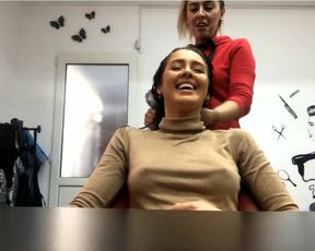 anyarayne  cu taxi la coafura