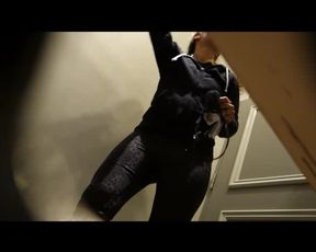 fitting room vid52