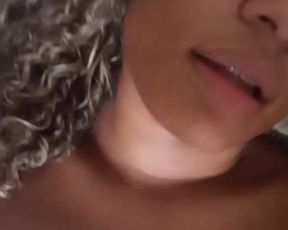 Vanessa522 webcam show 2020-02-20_18-31-59_448