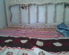 Lucythealien webcam show 2020-02-27_18-56-46_982