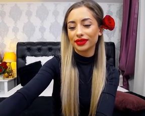 Pretty Ŝûp℮r Šmõkeȓ Ǧǐrl Red Rose Smoking Teaze