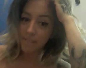 Vampora19777 webcam show 2020-03-06_17-48-42_792