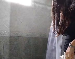 Lady_splash webcam show 2020-03-17_16-41-57_337