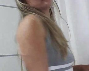 Feet_lady webcam show 2020-03-29_22-09-47_311