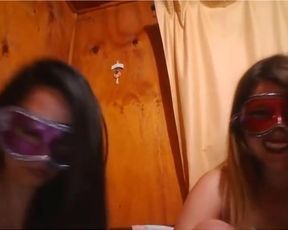 Chilenas mfc show ass and tits