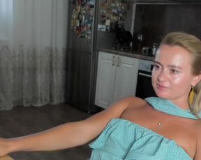 Kriszayka webcam show 2020-08-28 16-55-28 220