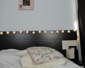 Busty Ema webcam recording 2020-09-12 21-55-36 322