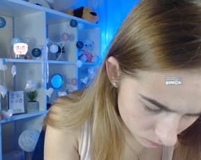 -Molly-Mae- cam show 2020-09-28 12-04-11 517