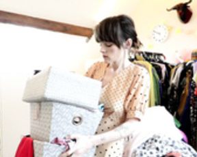 Sydney Harwin – Fuck Mommy On Moving Day