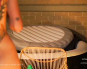 Effyloweell naked big dildo ride pool - Part 2