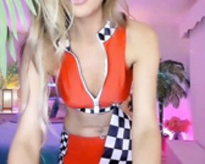 Amyvalentine's Show October 13, 2021 - LAME!