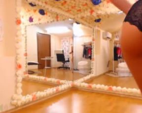 Analia sexy tease dance