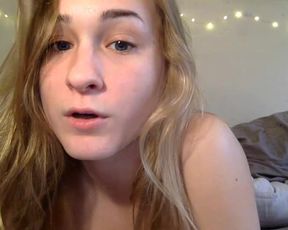 juicy_ass758, teen, perky tits, topless, chatting