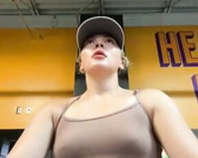 MollyMormonxx - Public Gym Cam Show