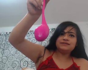 ambar_69 fingering her ass