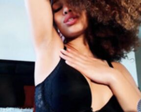 Cecilia Lion armpit 2